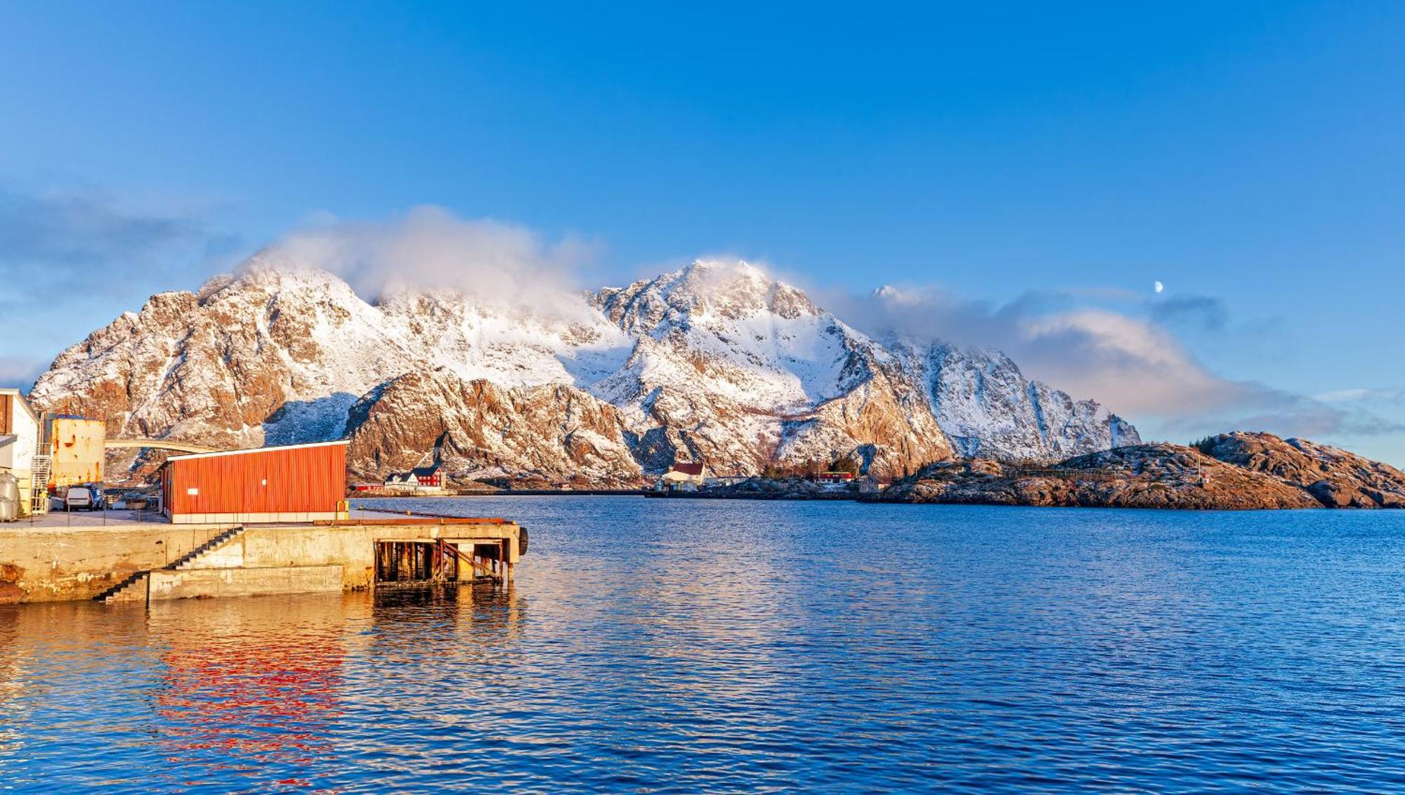 Attraktiv Leilighet Pa Kaikanten I Henningsvaer Henningsvær Exterior foto