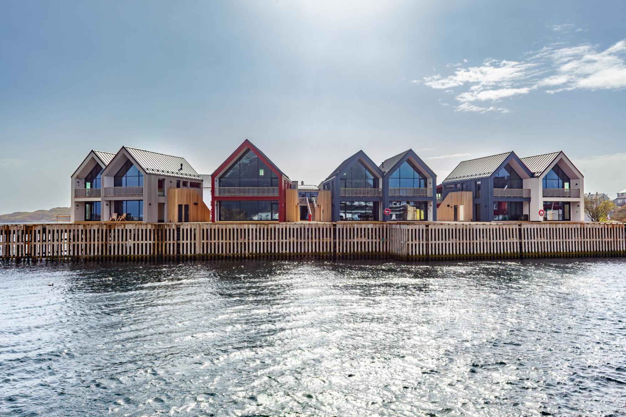 Attraktiv Leilighet Pa Kaikanten I Henningsvaer Henningsvær Exterior foto